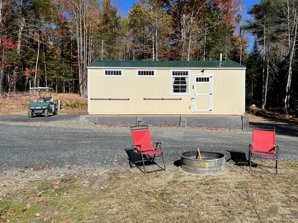319 Shore Road, Dexter, ME 04930