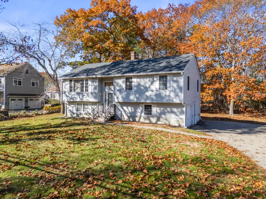 384 Ridge Road, York, ME 03909 - Image #2