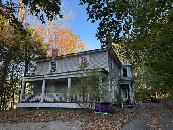 36 Brunswick Avenue, Gardiner, ME 04345