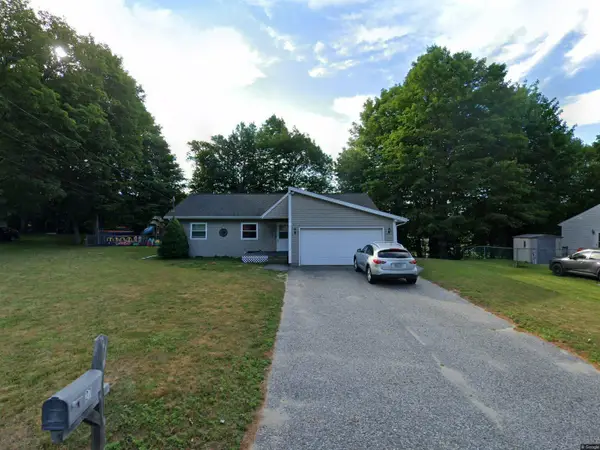 27 Mitchell Street, Lewiston, ME 04240