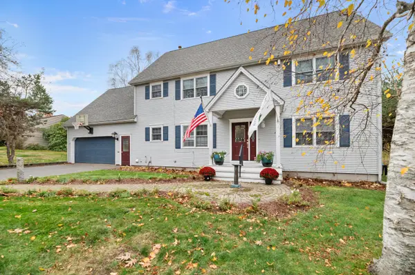 1302 Chase Road, Veazie, ME 04401