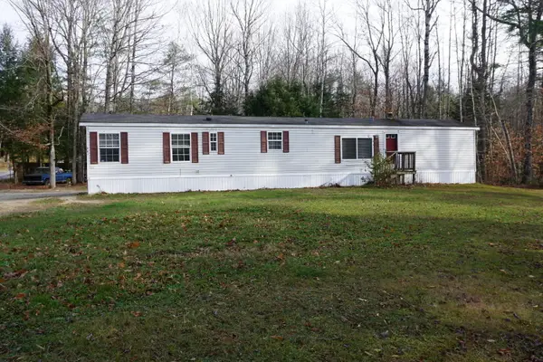 661 Park Street, Paris, ME 04281