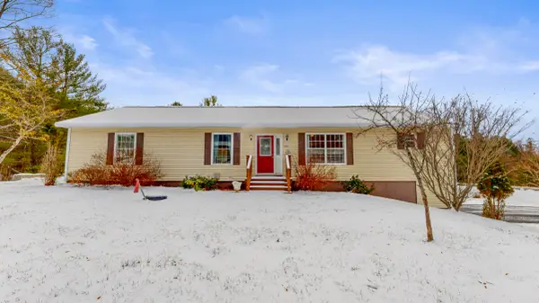 233 Middle Street, Farmington, ME 04938