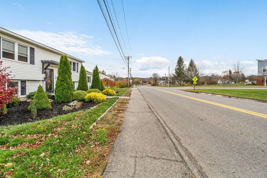 19 Broadway, Rockland, ME 04841 - Image #2