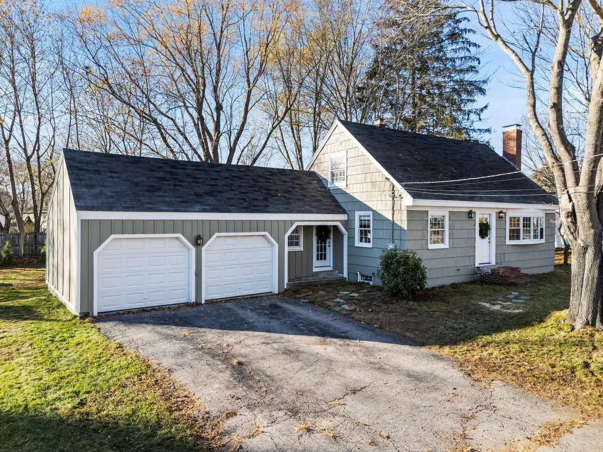 4 Jewett Road, Cape Elizabeth, ME 04107 - Image #1