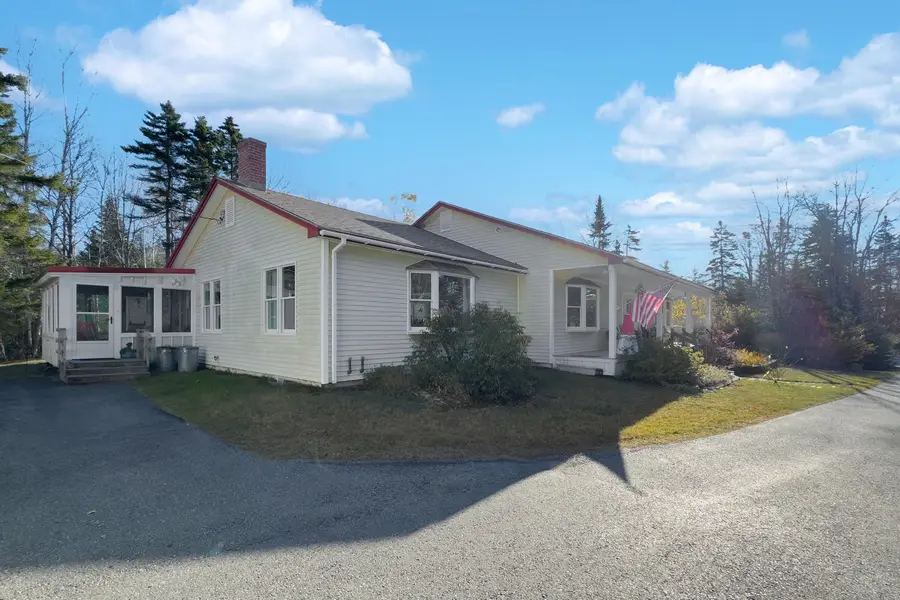 105 S South Shore Drive, Owls Head, ME 04854 - Image #2