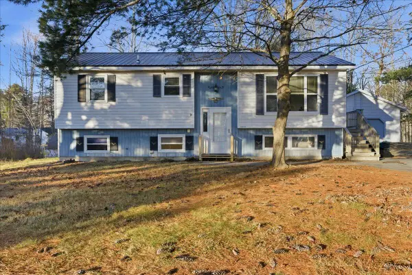 13 Charity Street, Lisbon, ME 04252