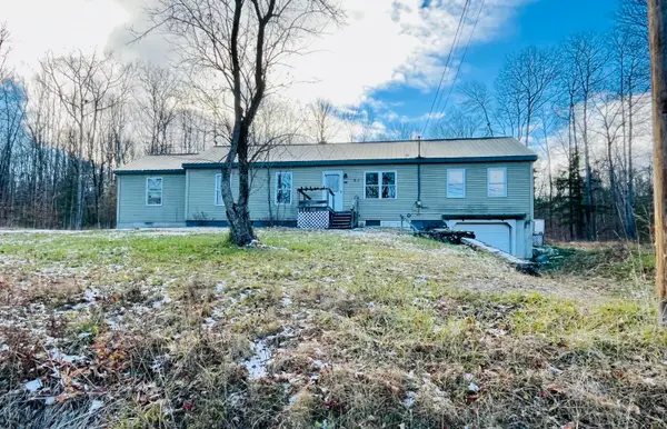 516 Greenwood Road, Norway, ME 04268