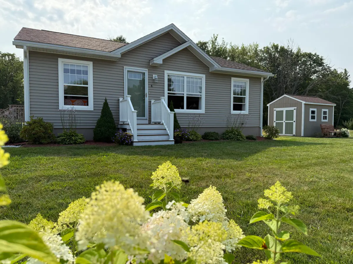 4 Hayfield Lane, Lisbon, ME 04250 - Image #1