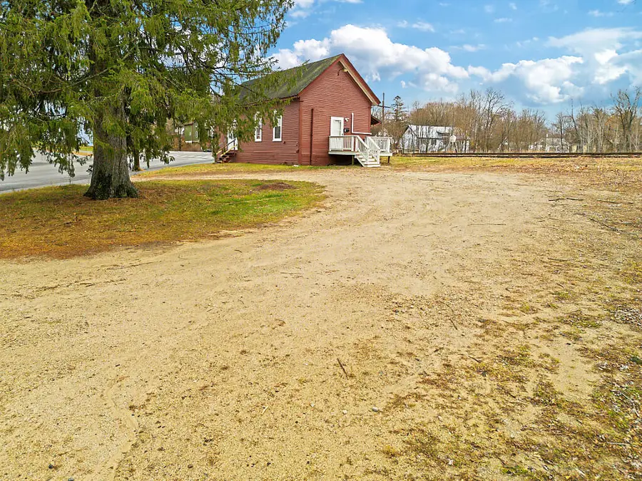 63 Elm Street, Mechanic Falls, ME 04256 - Image #2