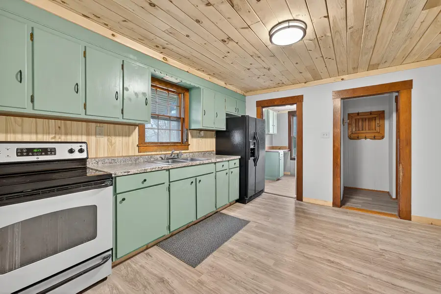 35 Elmwood Avenue, Waterville, ME 04901 - Image #3