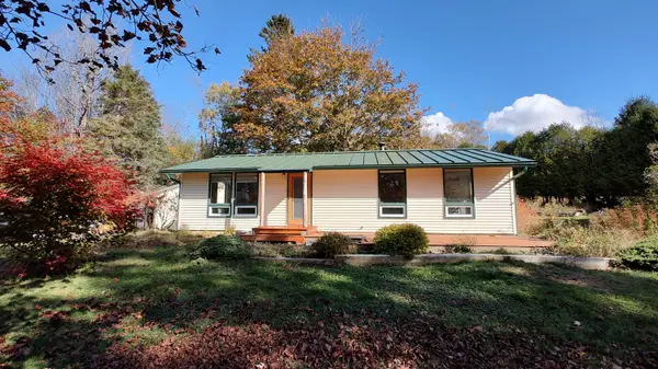 4 Cedar Street, Bucksport, ME 04416