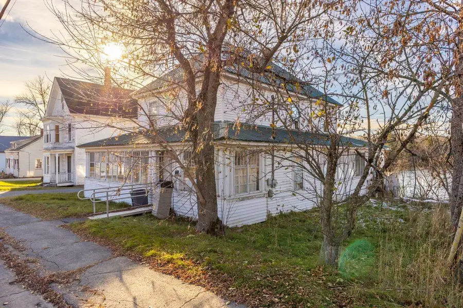 104 Madawaska Avenue, Pittsfield, ME 04967 - Image #3