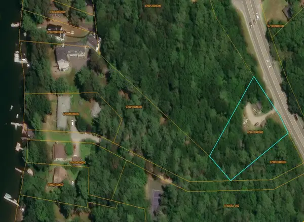 1042 Roosevelt Trail, Windham, ME 04062