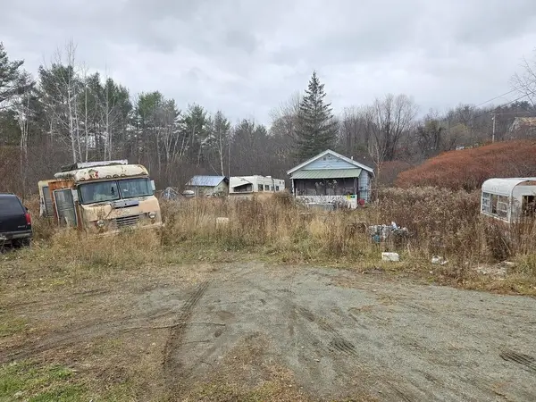 9 N Ross Avenue, Phillips, ME 04966