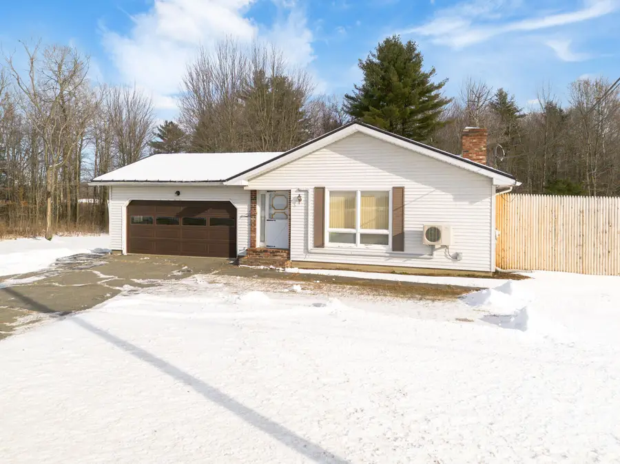 973 Hinckley Road, Clinton, ME 04927 - Image #2