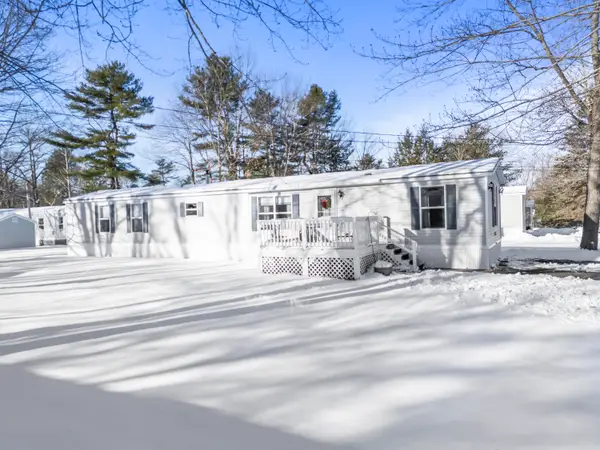 54 Marc Avenue, Topsham, ME 04086