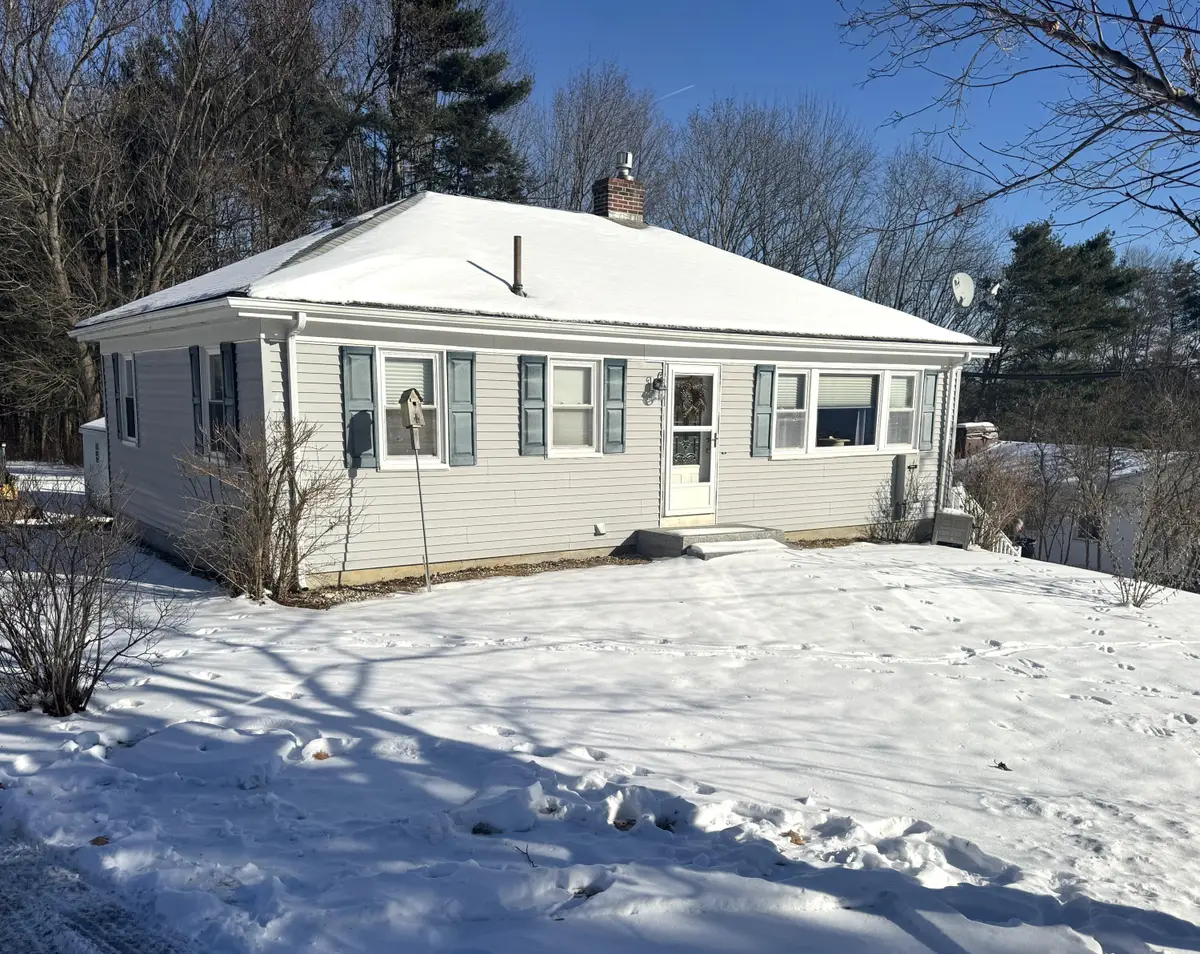 12 Hamlin Road, Falmouth, ME 04105 - Image #1