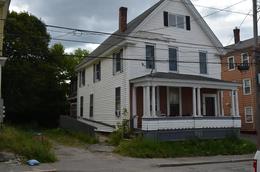 15 Howe Street, Lewiston, ME 04240 - Image #2