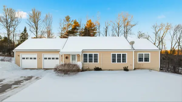 8 Sunrise Trail, Turner, ME 04282