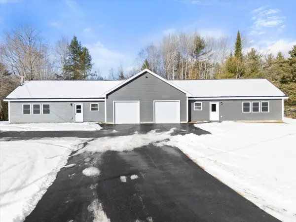 37 Lower Dedham Road, Holden, ME 04429