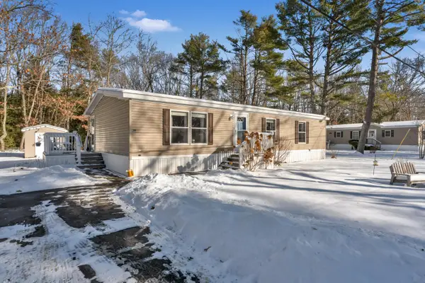 39 Leisure Drive, Alfred, ME 04002