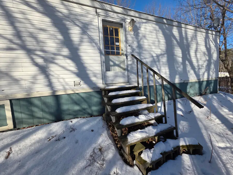 635 Stream Road, Winterport, ME 04496 - Image #3