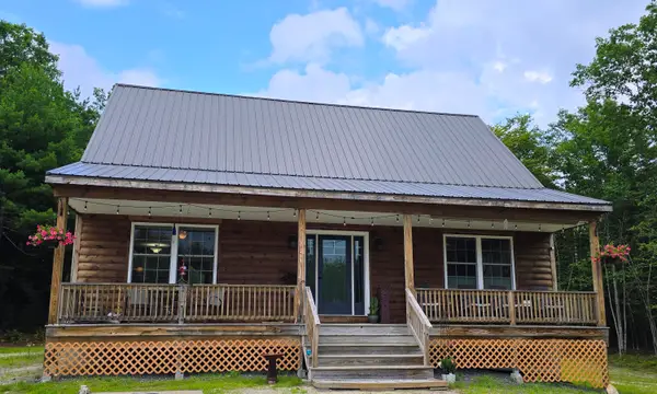 32 Patriot Place, Standish, ME 04084