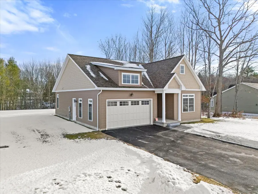 7 Donegal Drive, Veazie, ME 04401 - Image #2
