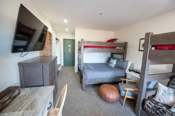 317 Commons Circle #317, Carrabassett Valley, ME 04947