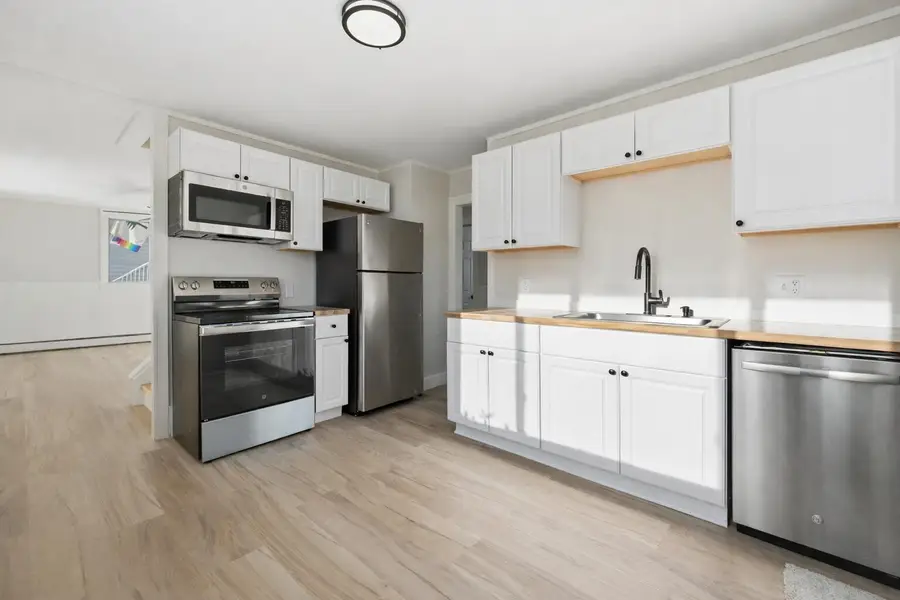 32 Abbott Street, Waterville, ME 04901 - Image #3