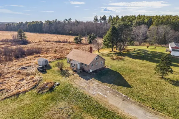 44 Staley Lane, Waldoboro, ME 04572