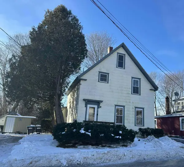 6 Gilbert Street, Orono, ME 04473