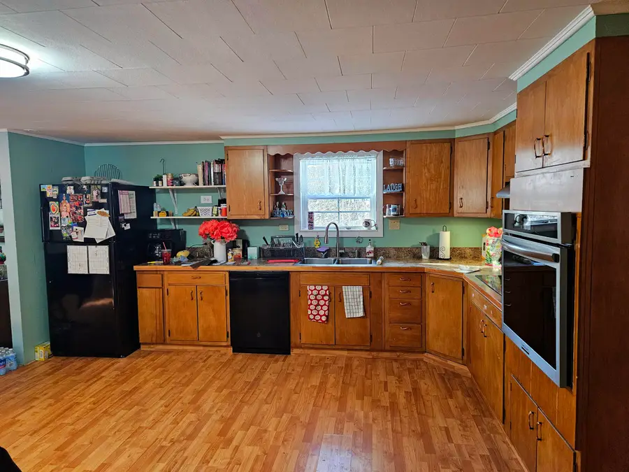 122 Davis Street, Brownville, ME 04414 - Image #2