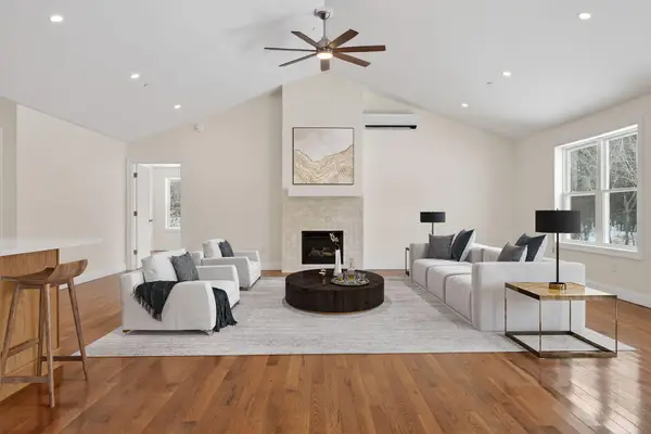 32 Middle Jam Road, Gorham, ME 04038