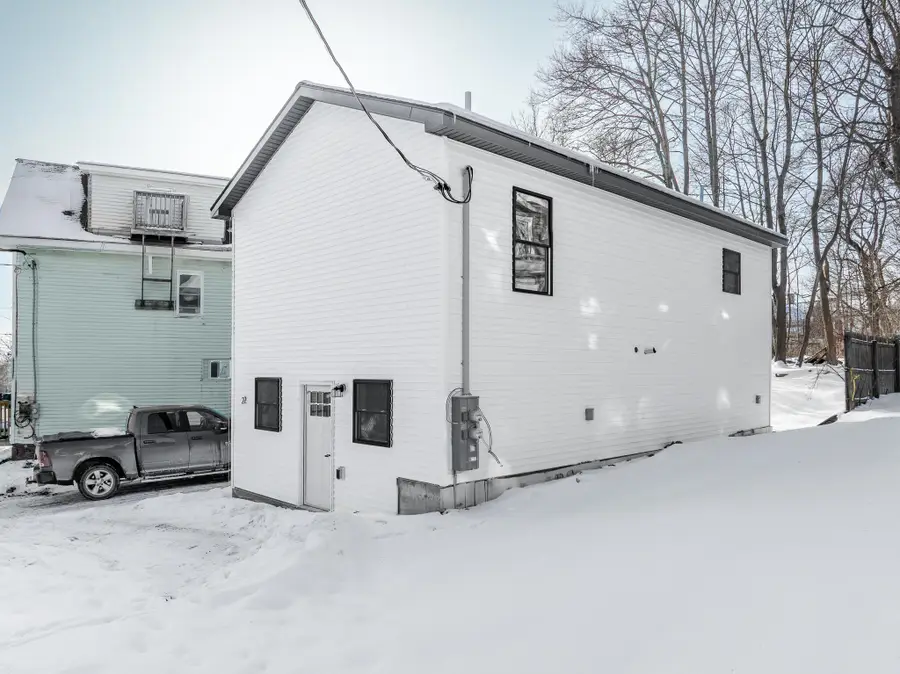 2 Highland Avenue, Bangor, ME 04401 - Image #2