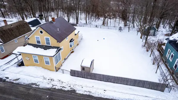 30 Lemaire Avenue, Lewiston, ME 04240