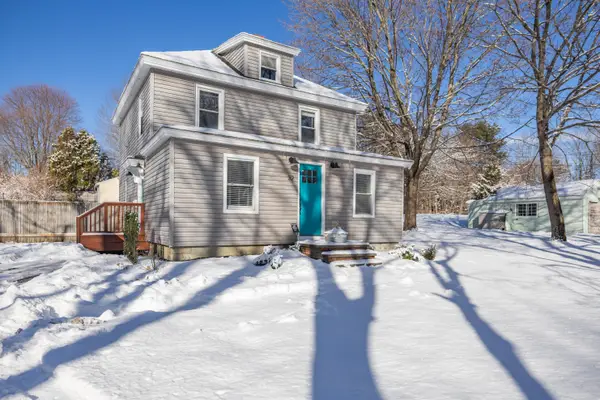 32 Houghton Street, Auburn, ME 04210
