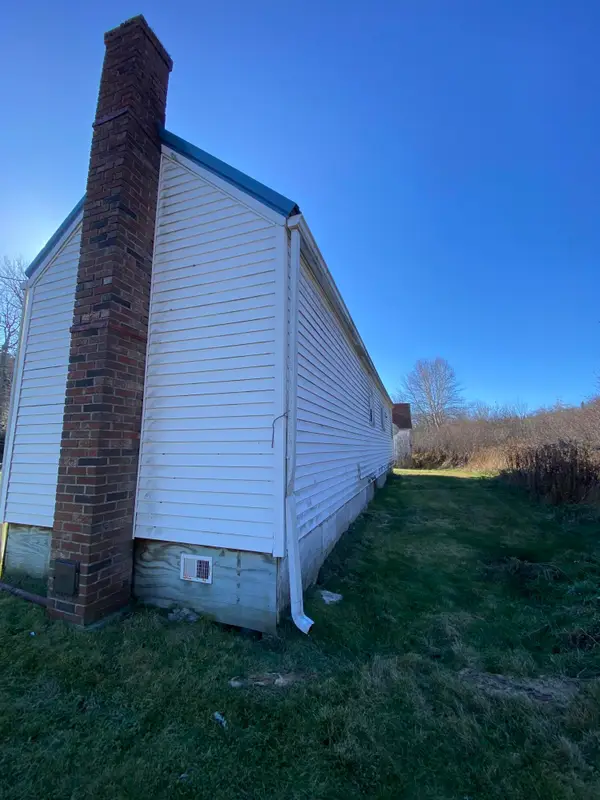 11 Kennebec Road, Machiasport, ME 04655