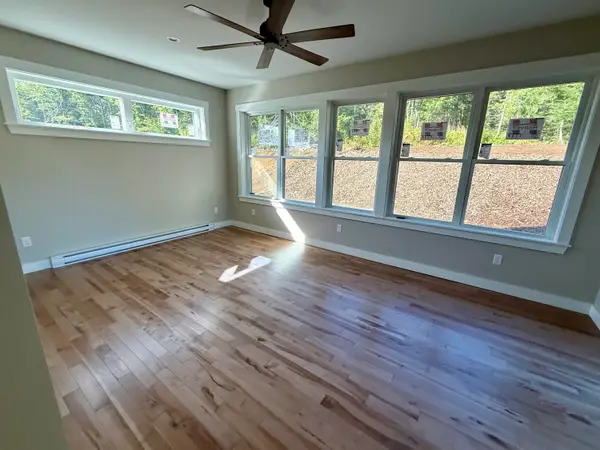 62 Woodbrey Heights, Standish, ME 04084