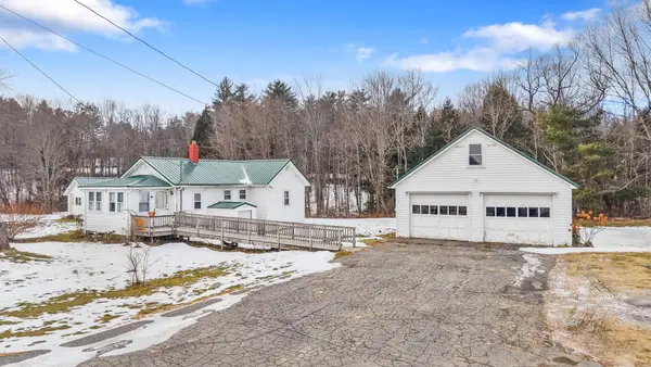 905 Wiscasset Road, Pittston, ME 04345