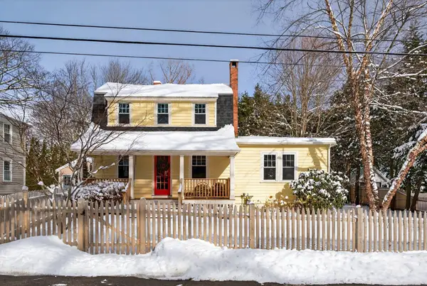 49 Underwood Road, Falmouth, ME 04105