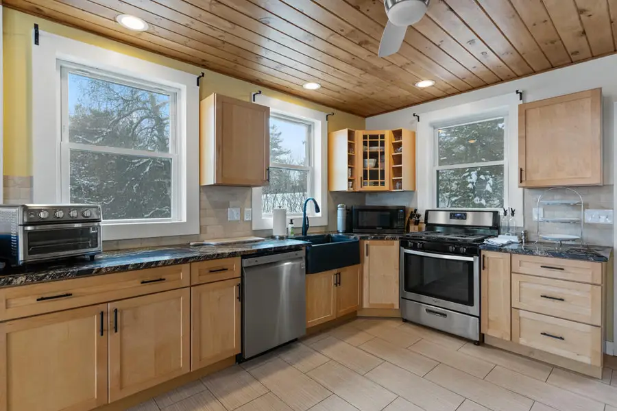 12 Laurence Way, Falmouth, ME 04105 - Image #3