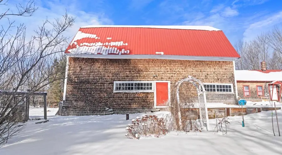 16 Hubbard Road, Canaan, ME 04924 - Image #3