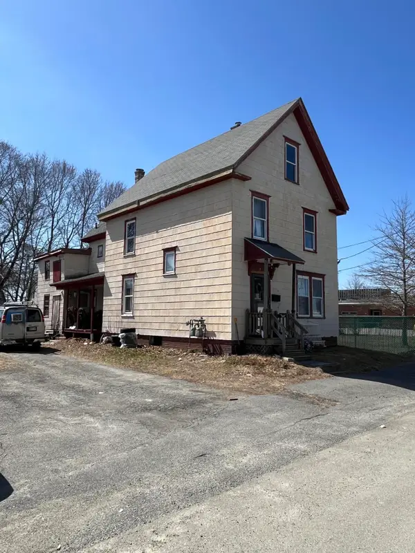 13 School Street, Brewer, ME 04412