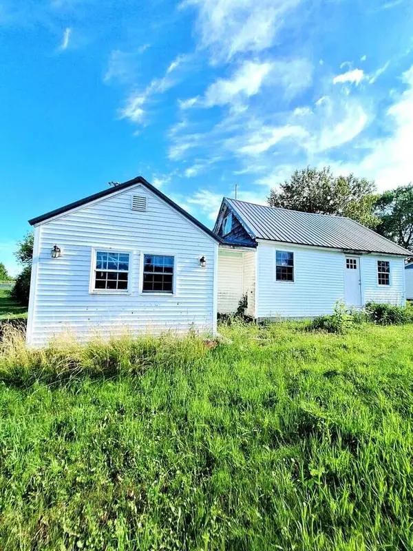 19 Glendale Road, Caribou, ME 04736