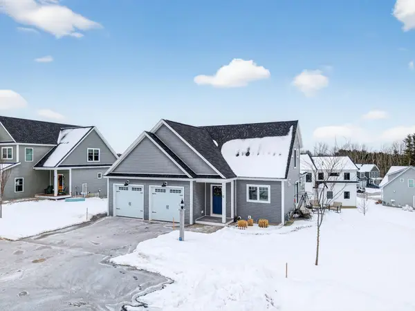 12 Waxwing Lane #49, Falmouth, ME 04105