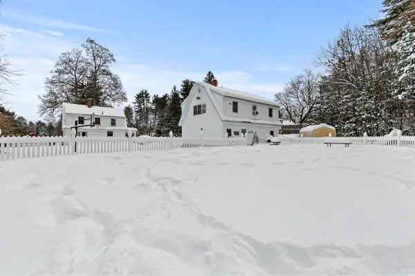 37 High Street, Hollis, ME 04042