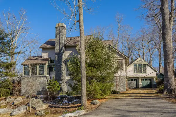 1 Metcalf Road, Camden, ME 04843