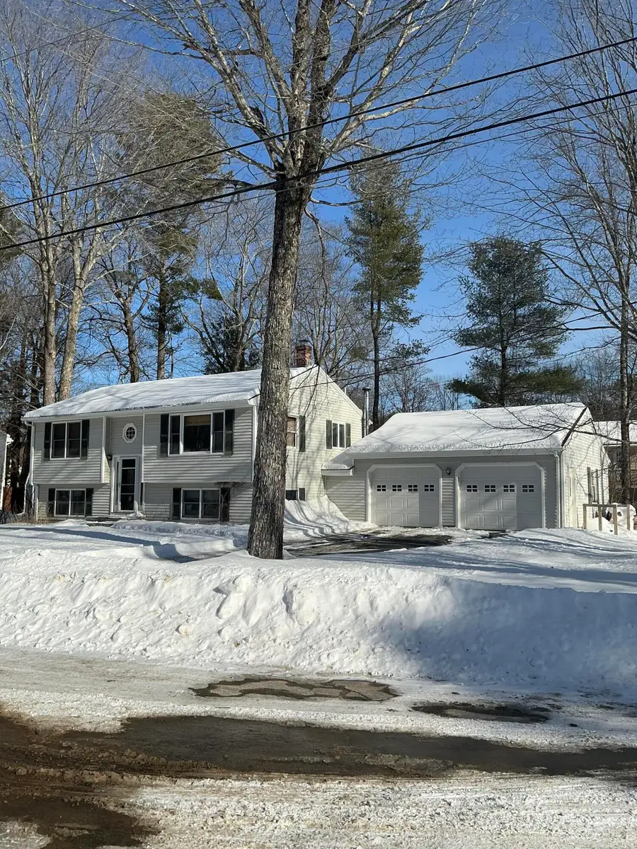 1 Carolyn Street, Topsham, ME 04086 - Image #2